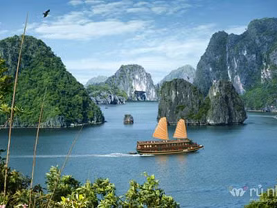 Tuần Hạ Long 2012 cho khách du lịch châu Âu