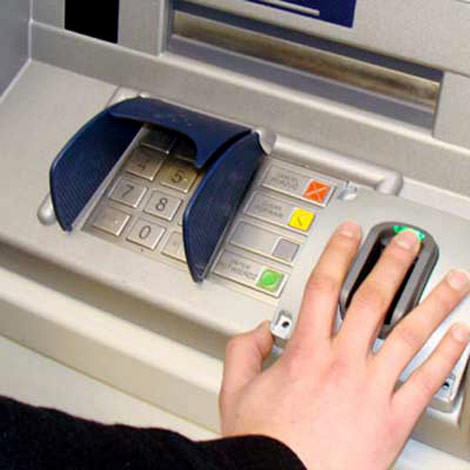 Bảo mật thông tin thẻ ATM an toàn nhất bằng vân tay?