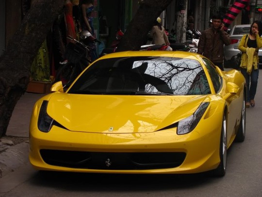 Ferrari 458 Italia thứ 3 là của hoàng tử Dubai?