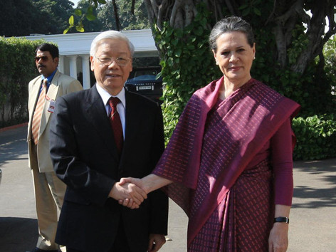 Thúc đẩy trọng tâm hợp tác kinh tế, quốc phòng - an ninh