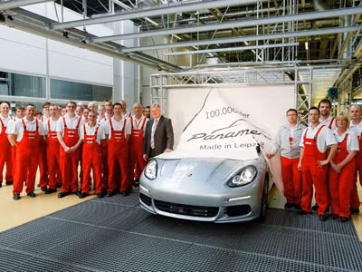 Porsche Panamera thứ 100.000 xuất xưởng