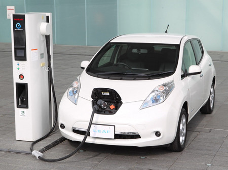 Nhiều điểm mới trên 2013 Nissan Leaf