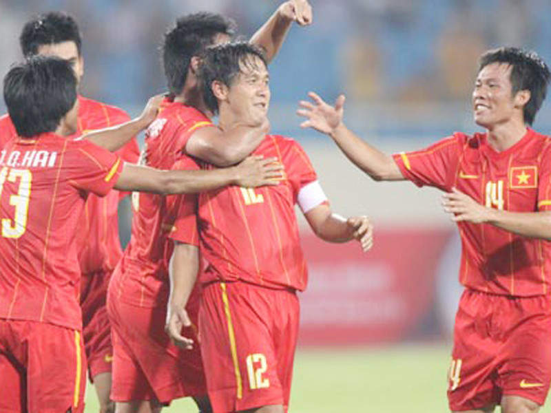 Ai cũng sốt ruột, nhưng có vẻ như VFF vẫn đủng đỉnh. Chờ nước đến chân mới nhảy chăng?