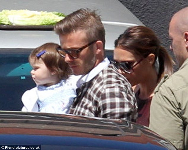 Victoria Beckham sinh nhật tuổi 38