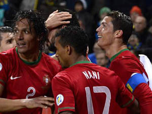 Pháp ngược dòng lấy vé, Bồ Đào Nha tiến bước nhờ ‘siêu nhân'