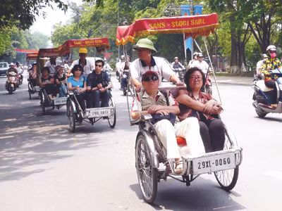 Xích lô Hà Nội: Quản chặt thay vì cấm