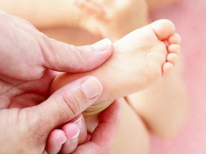 'Trẻ sinh mổ dễ mắc bệnh hô hấp'