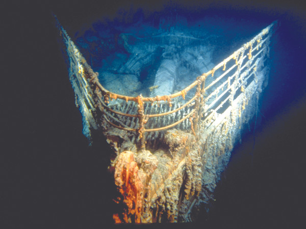 Thăm nghĩa trang nạn nhân Titanic