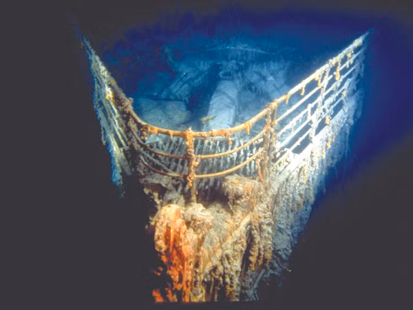 Thăm nghĩa trang nạn nhân Titanic