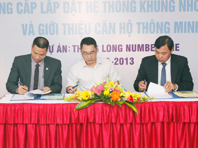 Eurowindow cung cấp hệ thống cửa và vách nhôm kính lớn cho dự án Thang Long Number One