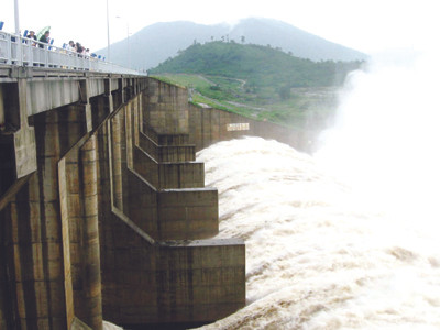 Lại phập phồng nỗi lo thủy điện
