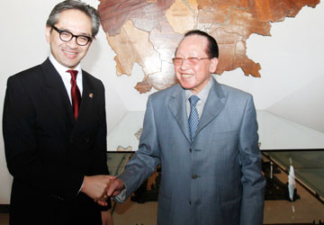 Hôm nay, ASEAN công bố lập trường chung về biển Đông?