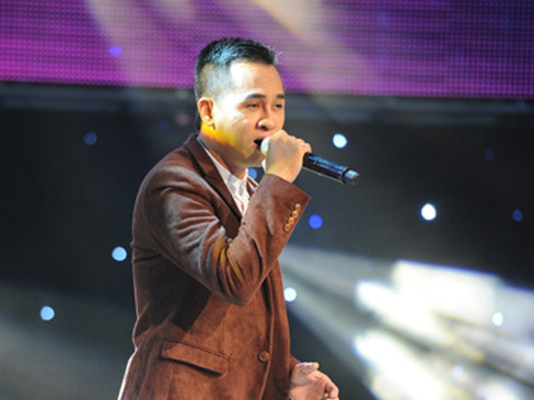 HLV The Voice tranh giành quyết liệt 'bản sao' Bằng Kiều