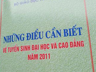 Ngừng in cẩm nang tuyển sinh, trường và thí sinh khổ