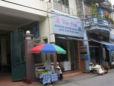 Giám đốc làm nghề ...mátxa, bán chè vỉa hè