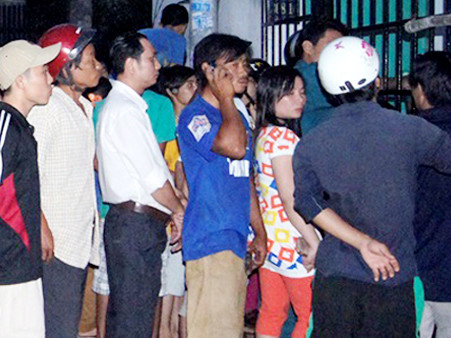 Nghi án cứa cổ người yêu rồi tự sát