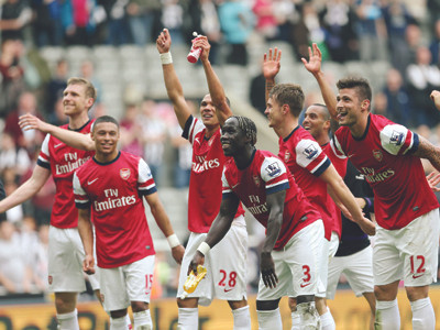 Loạn tin thất thiệt chuyến du đấu VN của Arsenal