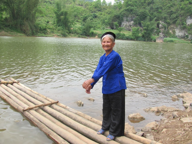 Người mẹ xứ Lạng chèo đò xuyên thế kỷ