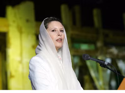 Lộ diện con gái tuyệt xinh của Gaddafi