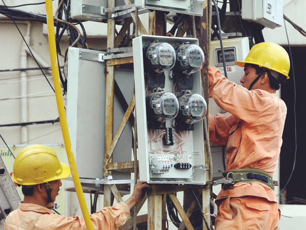 Tù mù căn cứ tăng giá điện