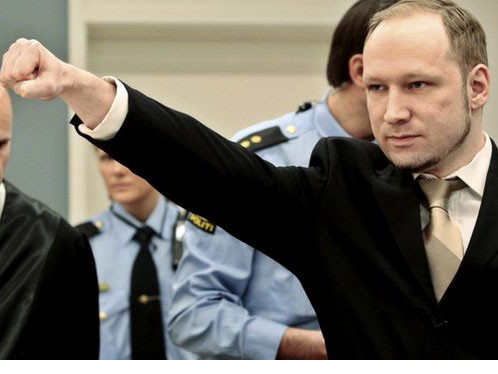 Sát thủ Na Uy bất ngờ khóc tại tòa