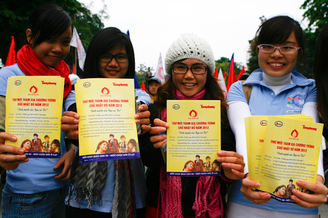 Chủ Nhật Đỏ chỉ còn cách một ngày