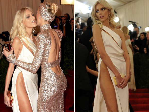 Siêu mẫu Ba Lan gây tò mò với váy không nội y