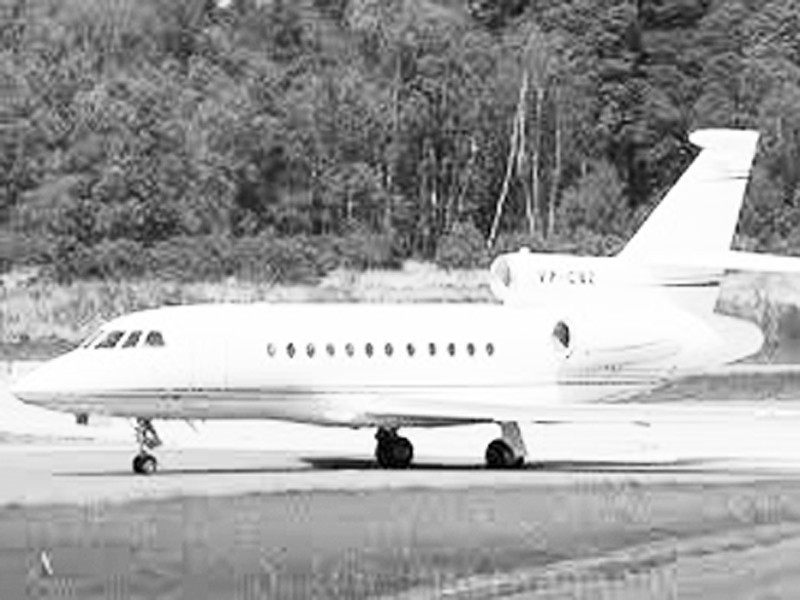 Máy bay Dassault Falcon 900EX mà MU đã đặt cọc nhưng không có tiền thanh toán