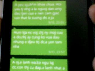Cô giáo bị khủng bố hơn 200 tin nhắn tục tĩu
