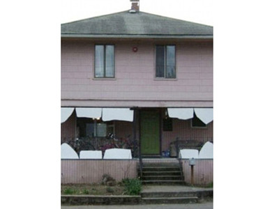 Những ngôi nhà hình mặt người nổi tiếng