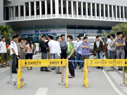 Người dân sống tại Keangnam phản đối đánh người