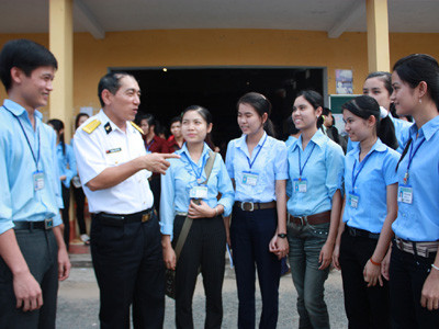 Tuyên truyền biển, đảo cho sinh viên và chiến sĩ