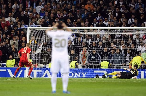 Bayern Munich vượt qua Real Madrid sau loạt luân lưu định mệnh