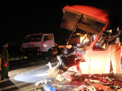 Đâm xe liên hoàn, 32 người thương vong