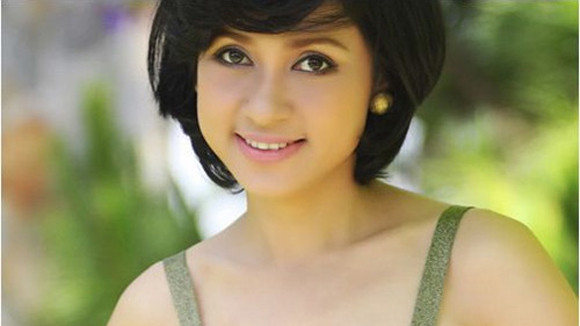 Việt Trinh: Cám ơn đời đã cho tôi những cái tát