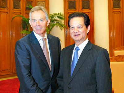 Thủ tướng Nguyễn Tấn Dũng tiếp cựu Thủ tướng Anh Tony Blair