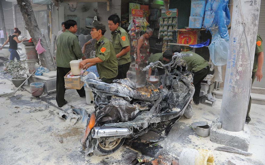 Hiện trường vụ xe cháy