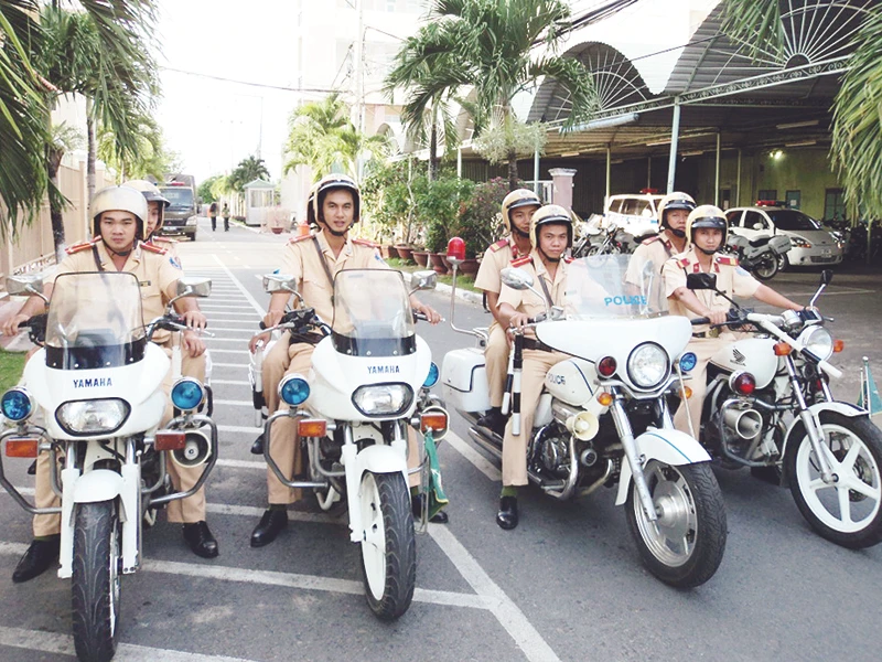 Đại tá công an trả 100 triệu tiền biếu nói gì?