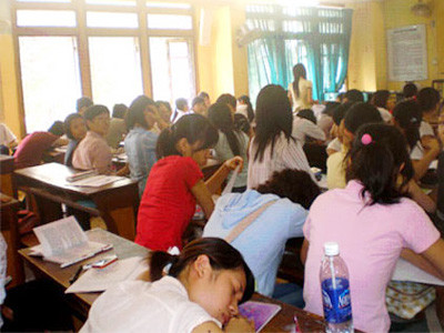 Đối thoại với sinh viên tại chức