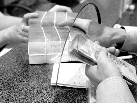 Sở hữu chéo Ngân hàng mê hồn trận