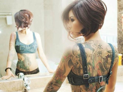 Kiều nữ thợ xăm thu nhập 400 triệu đồng/tháng