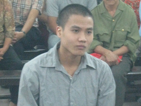 Cướp xe ôm lấy tiền trả nợ