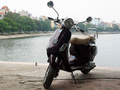 Vespa LXV Việt có gì lạ?