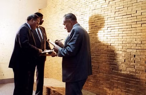 Đức sẽ đưa 700 tấn vàng từ Mỹ, Pháp về nước