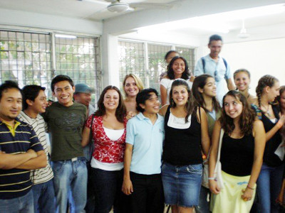 Bạn trẻ Mexico được học môn định hướng tương lai