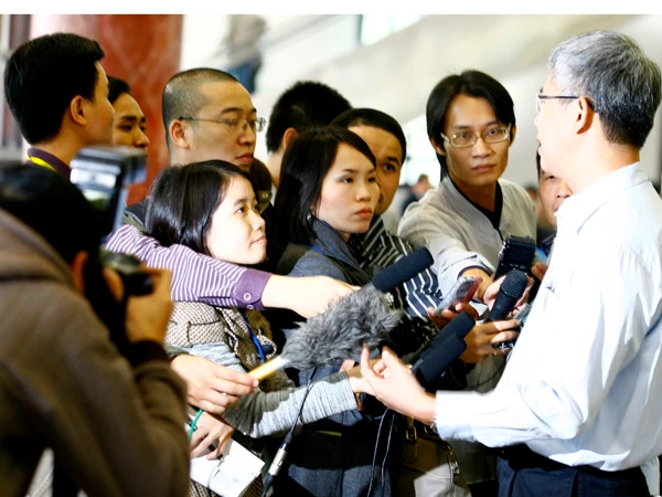 Vai trò giám sát của báo chí