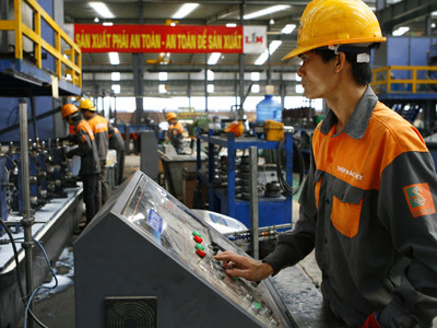 Giảm thuế thu nhập doanh nghiệp còn 20%?