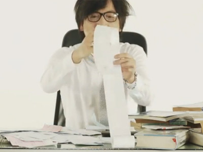 'Giáo sư xoay'... xoay tiền trả hóa đơn