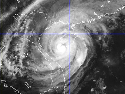 Bão đang tiến nhanh dần vào bờ biển Bắc Bộ