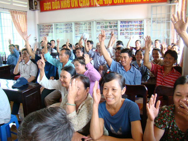 Nơi đòi bồi thường, nơi muốn Vedan hỗ trợ